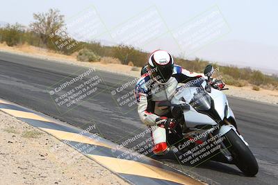 media/Apr-10-2022-SoCal Trackdays (Sun) [[f104b12566]]/Turn 3 Inside (1150am)/